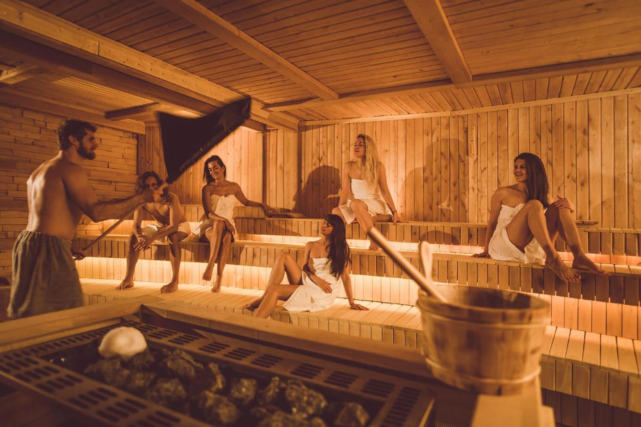 Wellness Hotel Frymburk Exterior photo